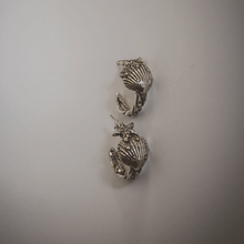 Load image into Gallery viewer, silver hand crafted shell and star fish earrings